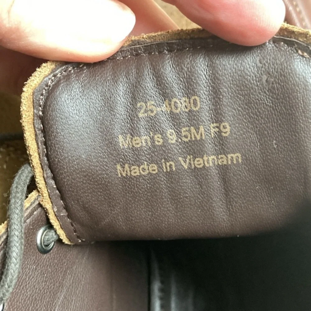 NWOT Johnston & Murphy 25-4080, Sanders Chukka, Leather & suede, Brown, size 9.5